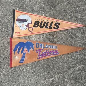 Vintage 80s USFL Jacksonville Bulls & Orlando Twins Football Pennants Baseball